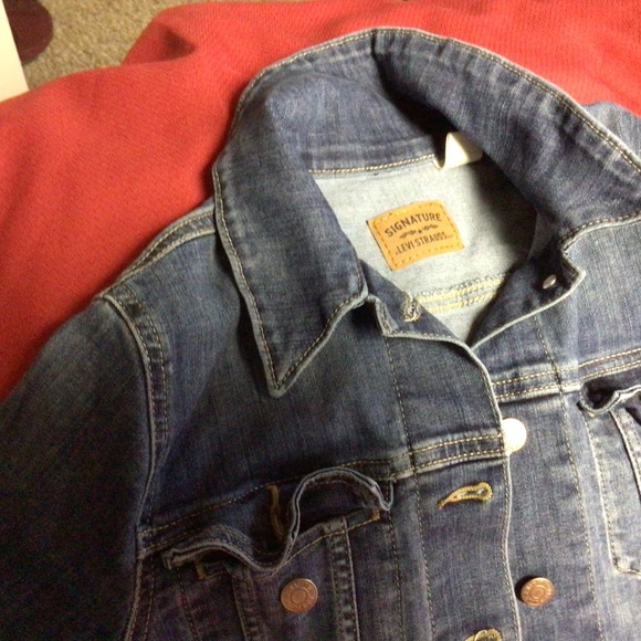 Ladies LEVI Jean jacket - Picture 2 of 4